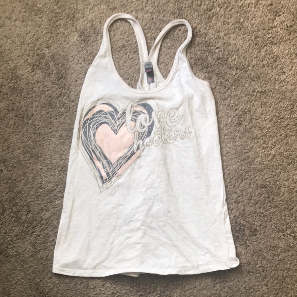 Hooters Shirt
